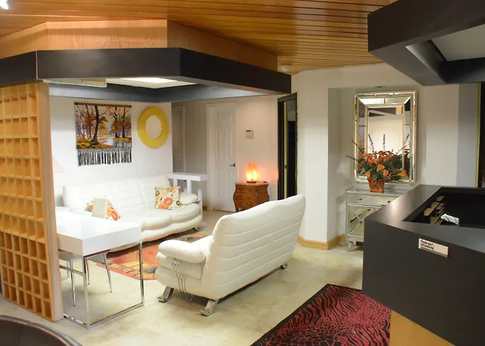 Smile Back B&B Toronto